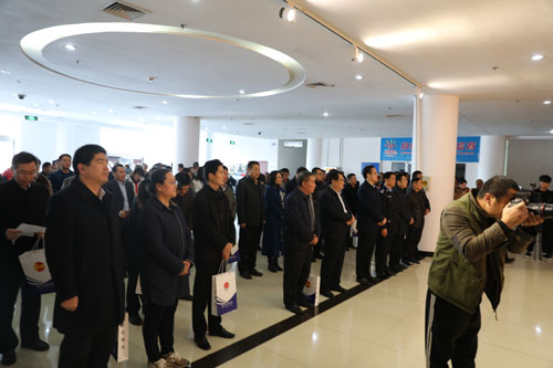 5、开幕式现场.jpg 5、开幕式现场.jpg