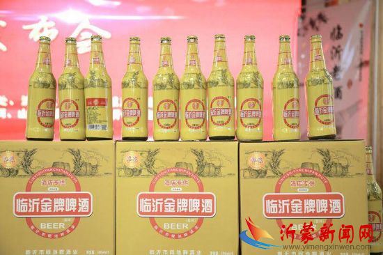 临沂金牌啤酒《寻找临沂特色美食》第25期:走进一带一路正宗地锅鸡