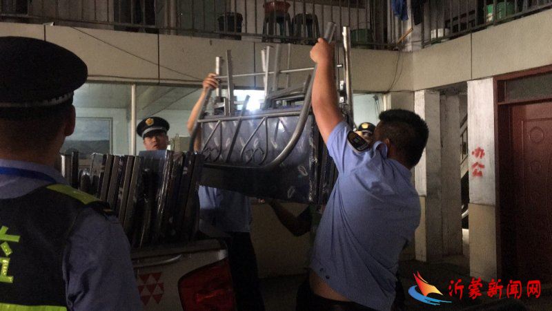 兰山街道应急管理办公室夏季清理违规“三合一”雷霆行动!