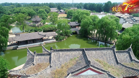 临沂国际影视城祝福祖国母亲七十华诞