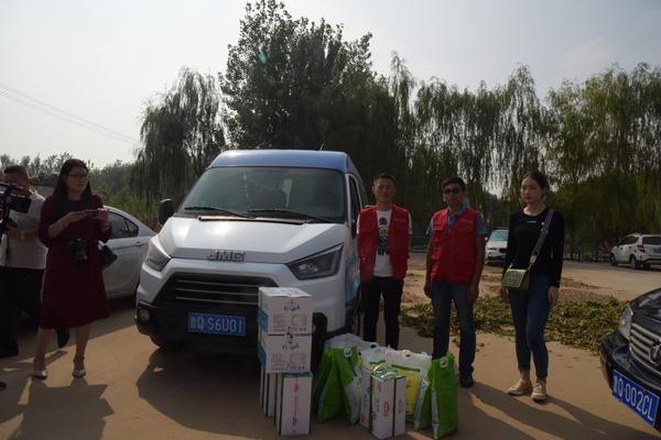 弘扬沂蒙精神 传承红色文化 北斗山泉与参战老兵共度祖国70华诞