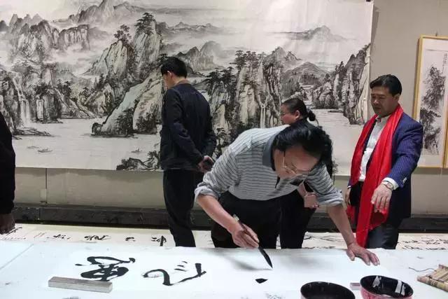 盛世典藏-麒雯斋中国画作品展盛大开幕！