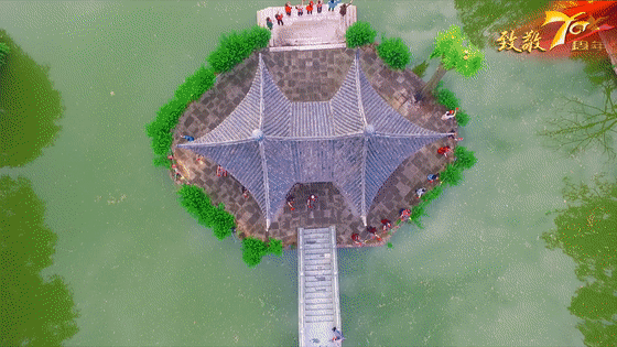 临沂国际影视城祝福祖国母亲七十华诞