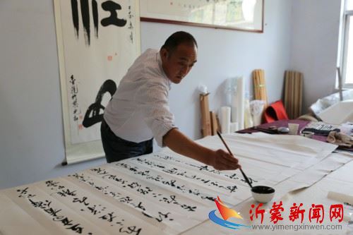 鲁蒙画院10余位书画家助力