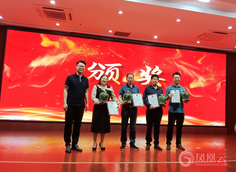 青春力量与匠心传承共绘商业新篇：“赤都”品牌周年庆典暨多方战略合作盛大启动 第 2 张