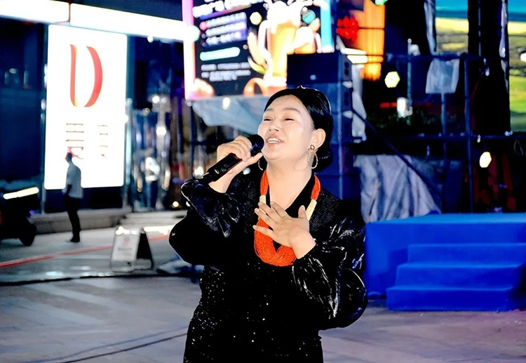 临沂和谐广场御龙醇麦啤酒美食狂欢节开幕 第 4 张