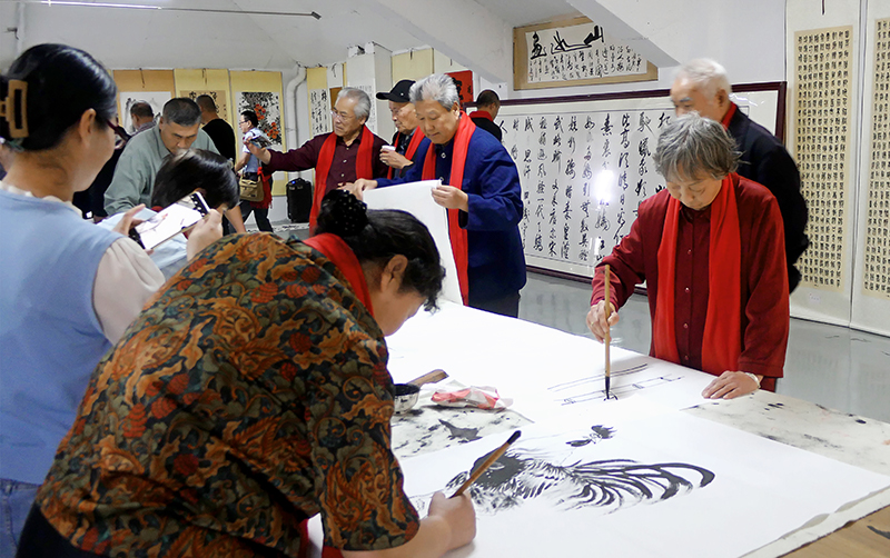 秋高气爽迎华诞 翰墨飘香绘山河—— 翰正书画社与临沂市老年书画研究会国庆书画联展隆重开幕 第 21 张 秋高气爽迎华诞 翰墨飘香绘山河—— 翰正书画社与临沂市老年书画研究会国庆书画联展隆重开幕 第 21 张