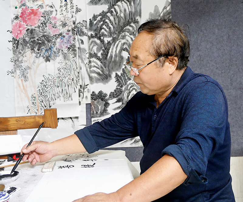 大家小院里的墨香中秋—— 临沂融媒《沂蒙风采》“大家小院” 书画笔会直播圆满举行 第 7 张 大家小院里的墨香中秋—— 临沂融媒《沂蒙风采》“大家小院” 书画笔会直播圆满举行 第 7 张